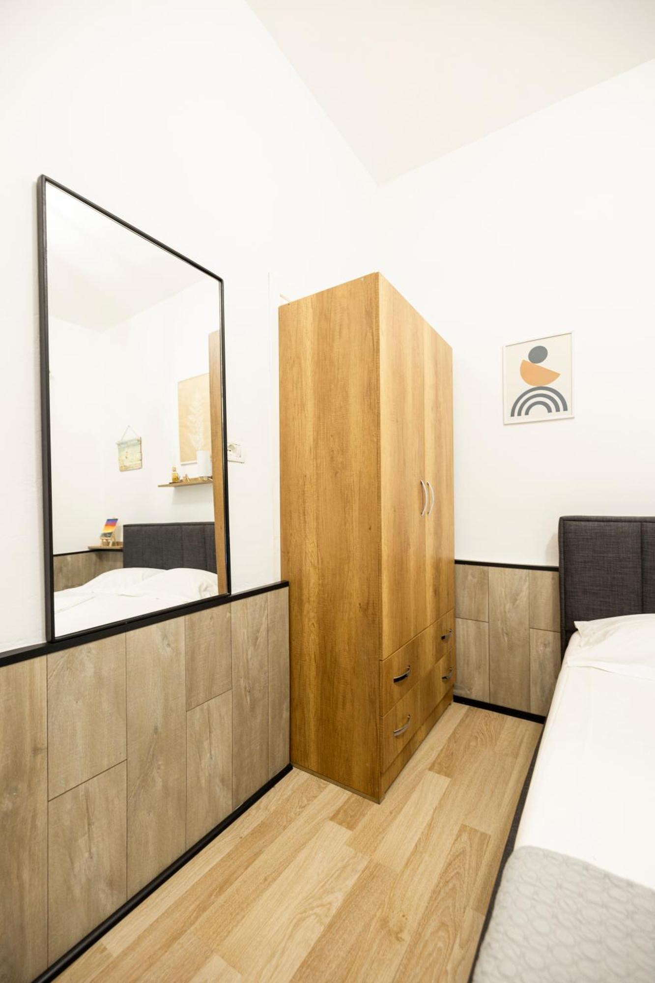 Tiny Cute Studio Near The City Center - 5 Min Walk ติรานา ภายนอก รูปภาพ